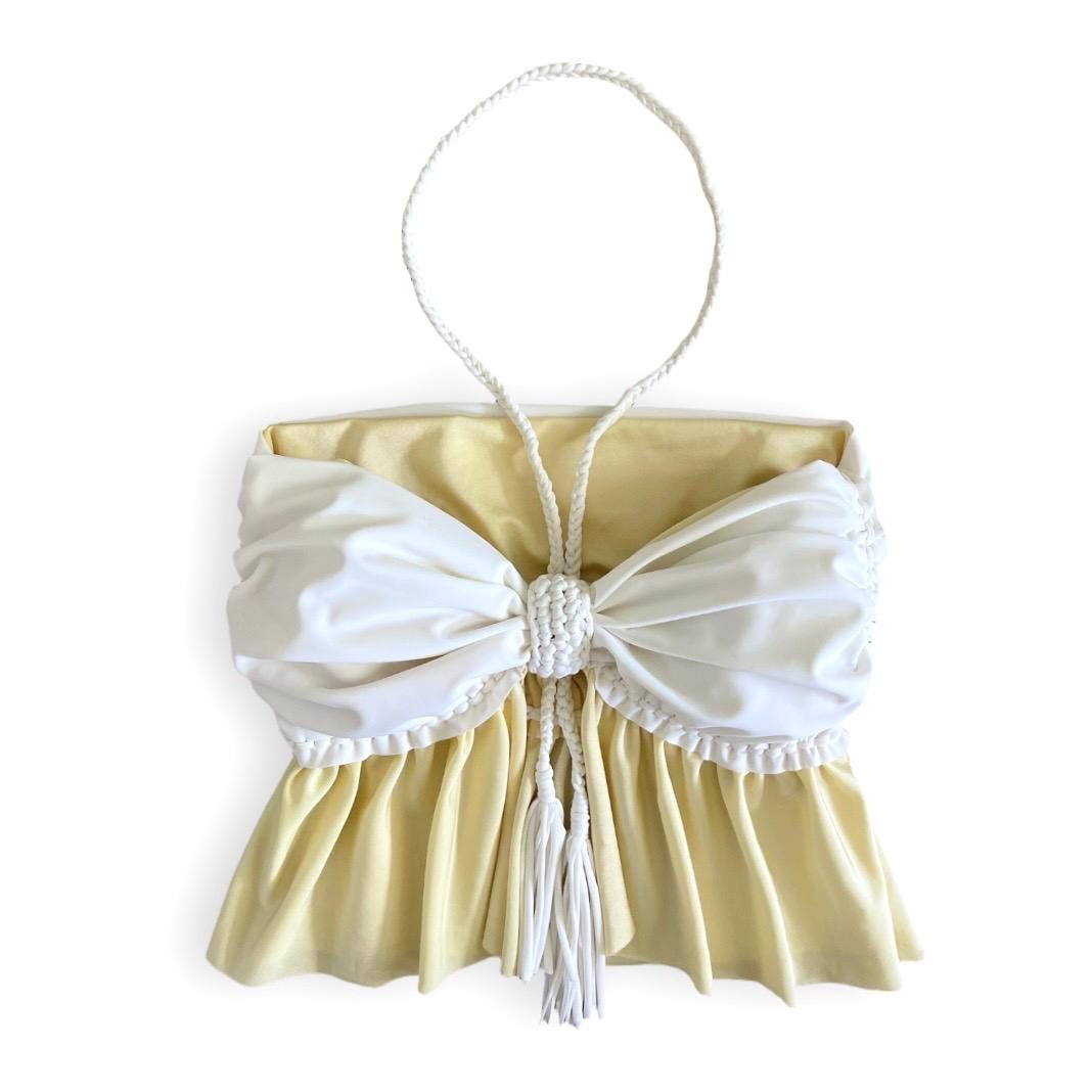 SPLIT RUFFLE BOW TOP • light yellow and white