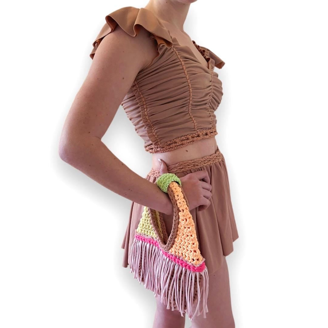 CROCHETED MINI FRINGE WRISTLET • color block