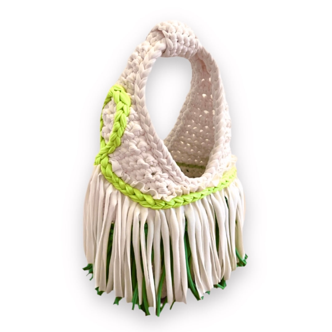 CROCHETED MINI RODEO WRISTLET • cream and green