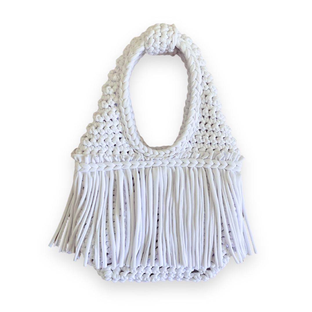 CROCHETED MINI FRINGE WRISTLET • white