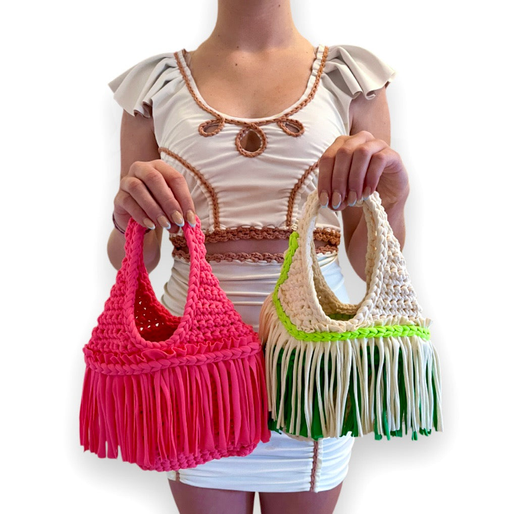 CROCHETED MINI RODEO WRISTLET • cream and green