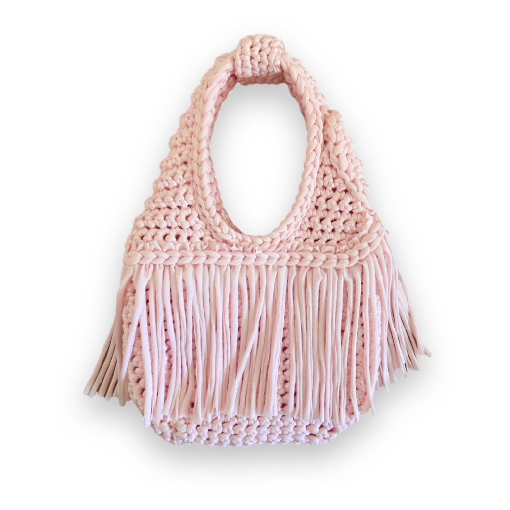 CROCHETED MINI RODEO WRISTLET • pink