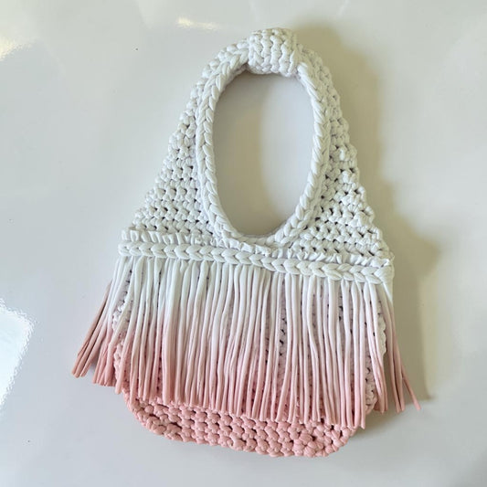CROCHETED MINI OMBRE WRISTLET • white and pink