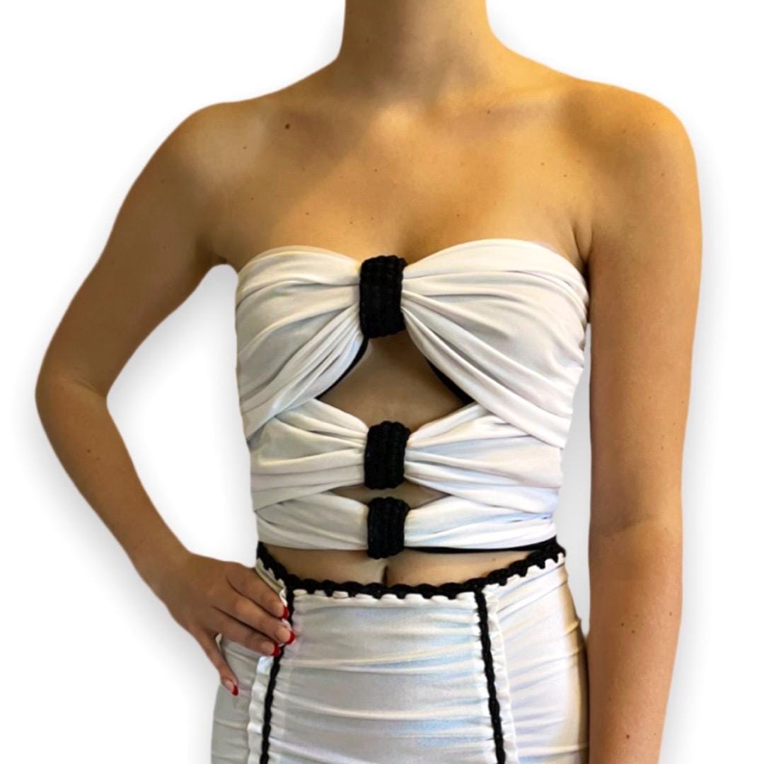 REVERSIBLE CROCHETED 3 BOW TUBE TOP • black and white