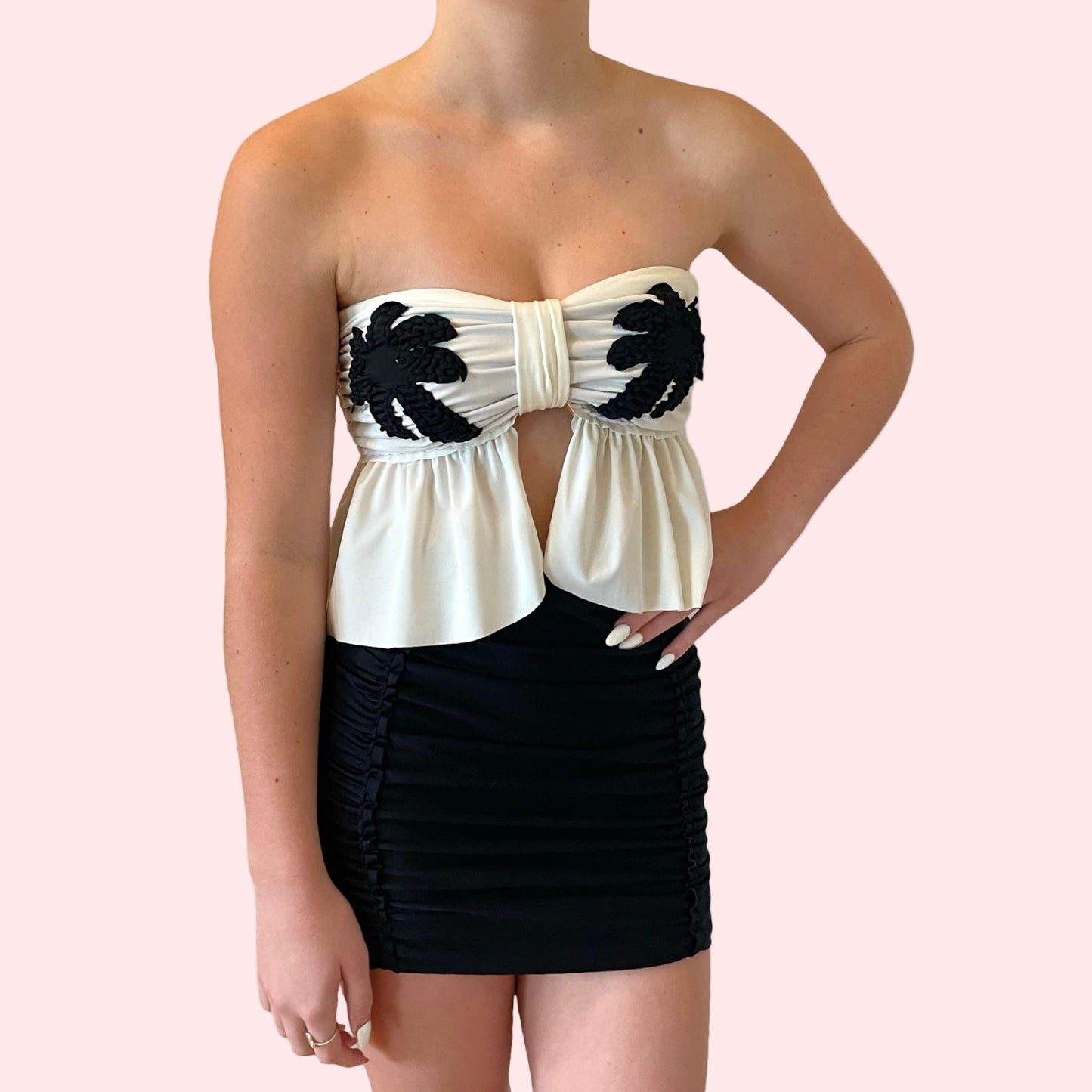 REVERSIBLE CROCHETED SPLIT RUFFLE COCO TOP • white and leather