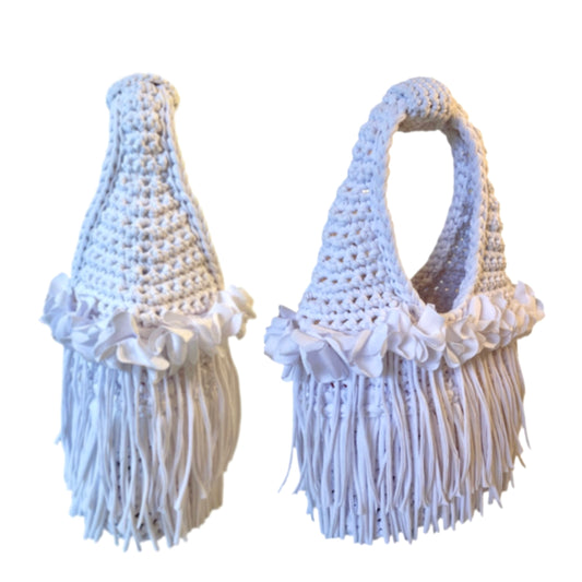 CROCHETED DOUBLE FRINGE FLOWER TOTE • white