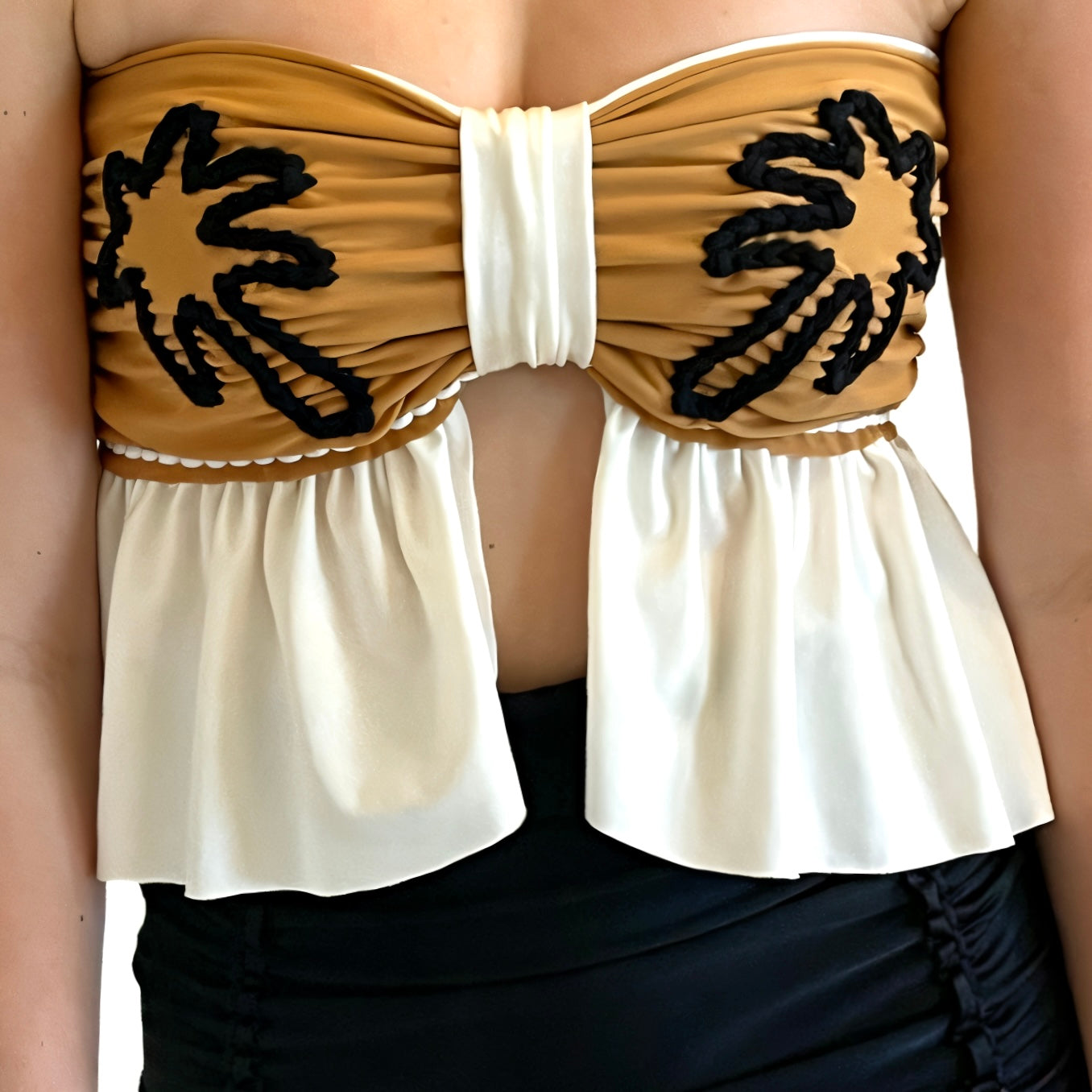 REVERSIBLE CROCHETED SPLIT RUFFLE COCO TOP • white and leather