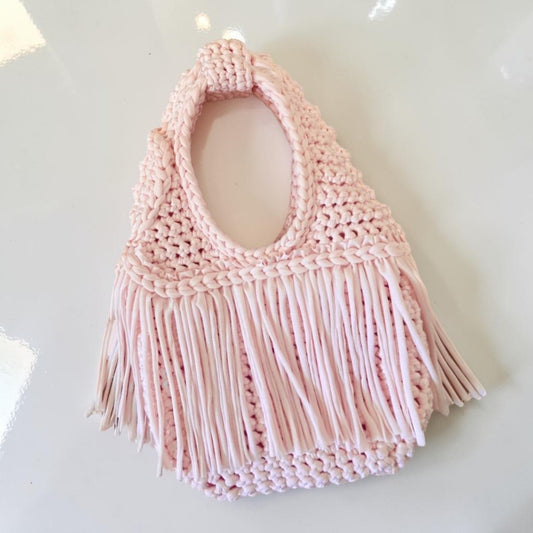 CROCHETED MINI FRINGE WRISTLET • light pink
